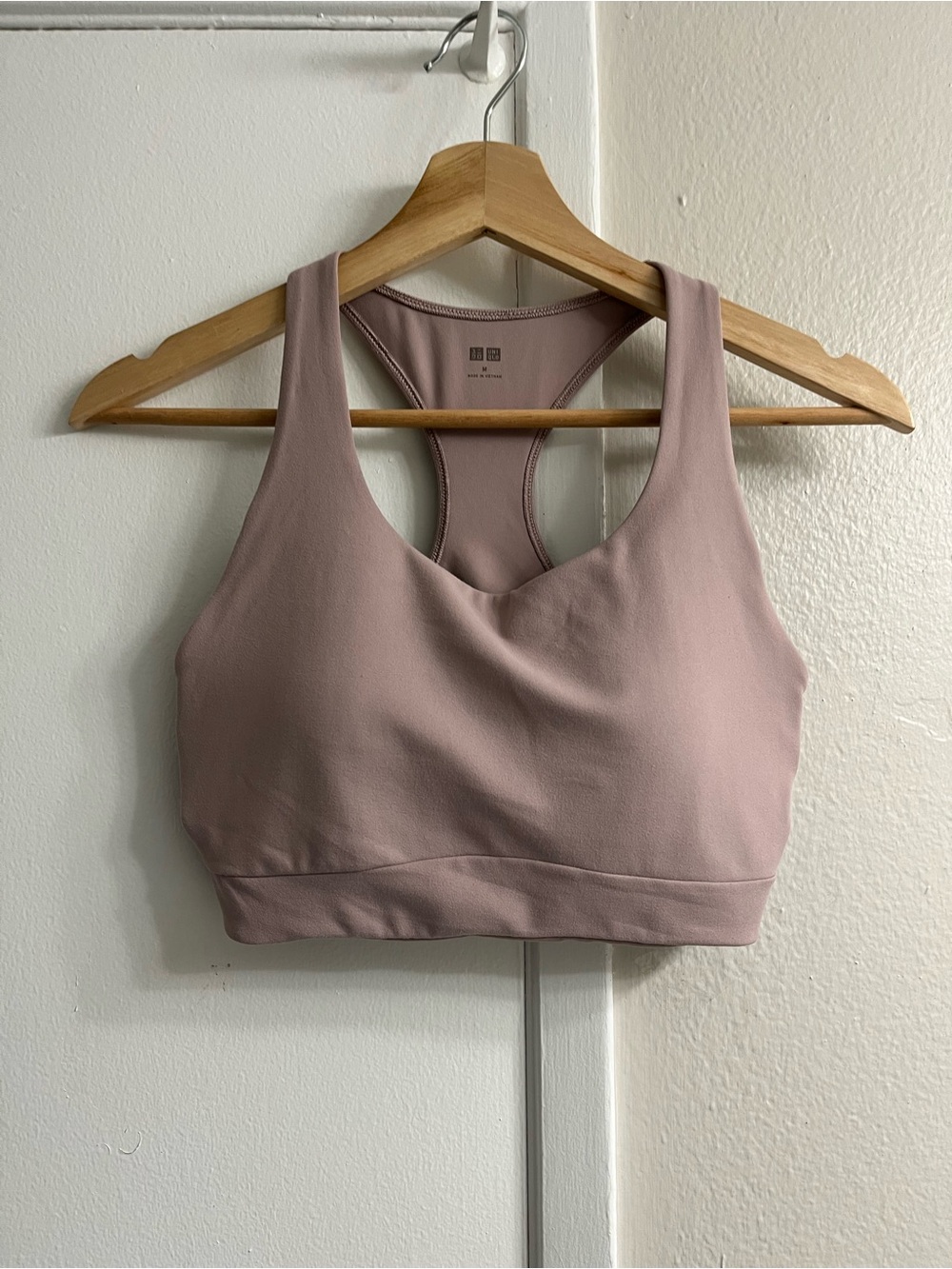 UNIQLO Dusty Rose Racerback Sports Bra
